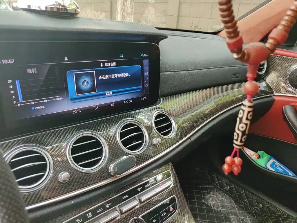 Mercedes-Benz E-Class — миниатюра 14