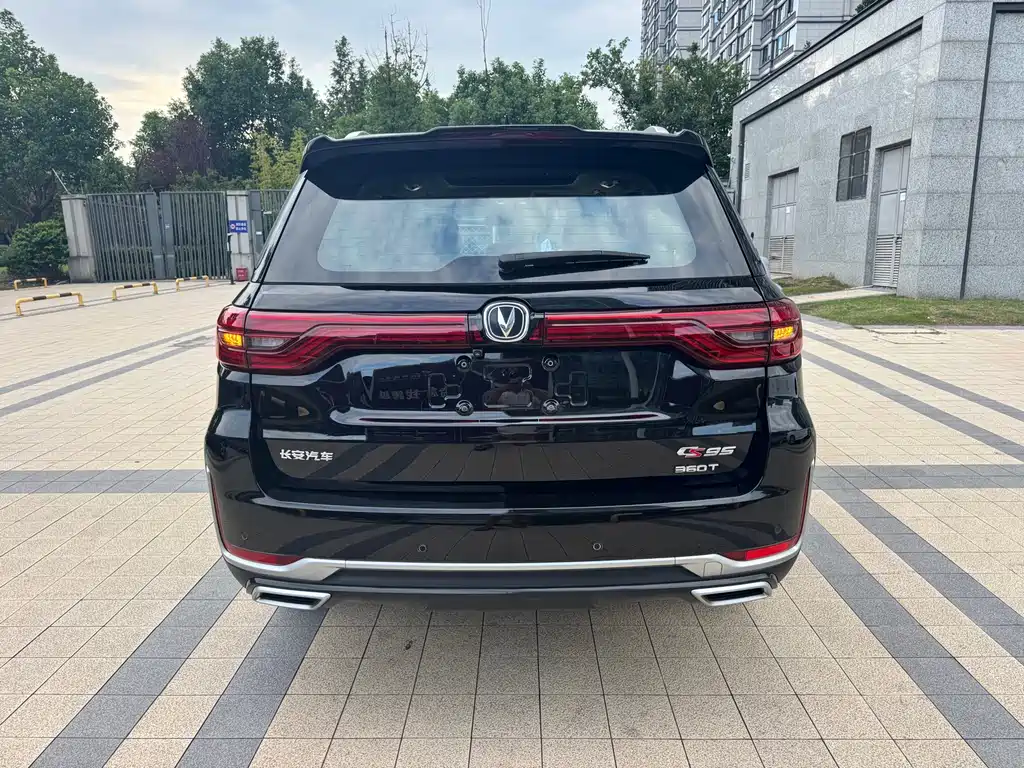 Changan CS95 — миниатюра 12