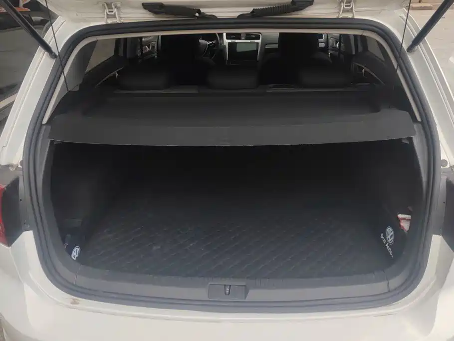 Volkswagen Golf — миниатюра 4