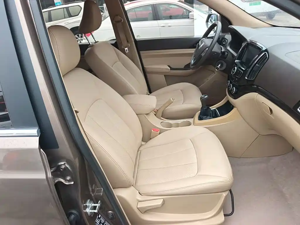 Baojun 730 — миниатюра 25