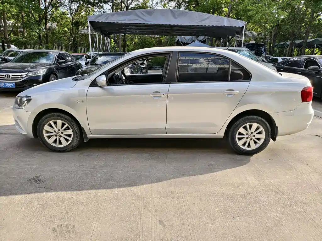 Volkswagen Jetta — миниатюра 3