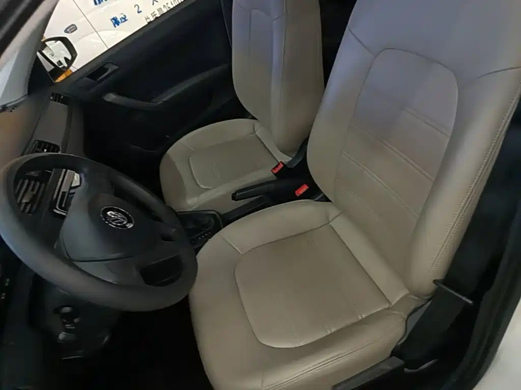 Volkswagen Santana — миниатюра 15