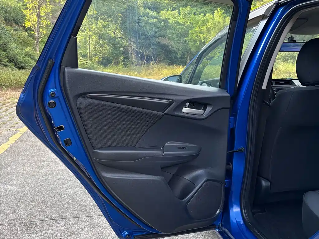 Honda Fit — миниатюра 15