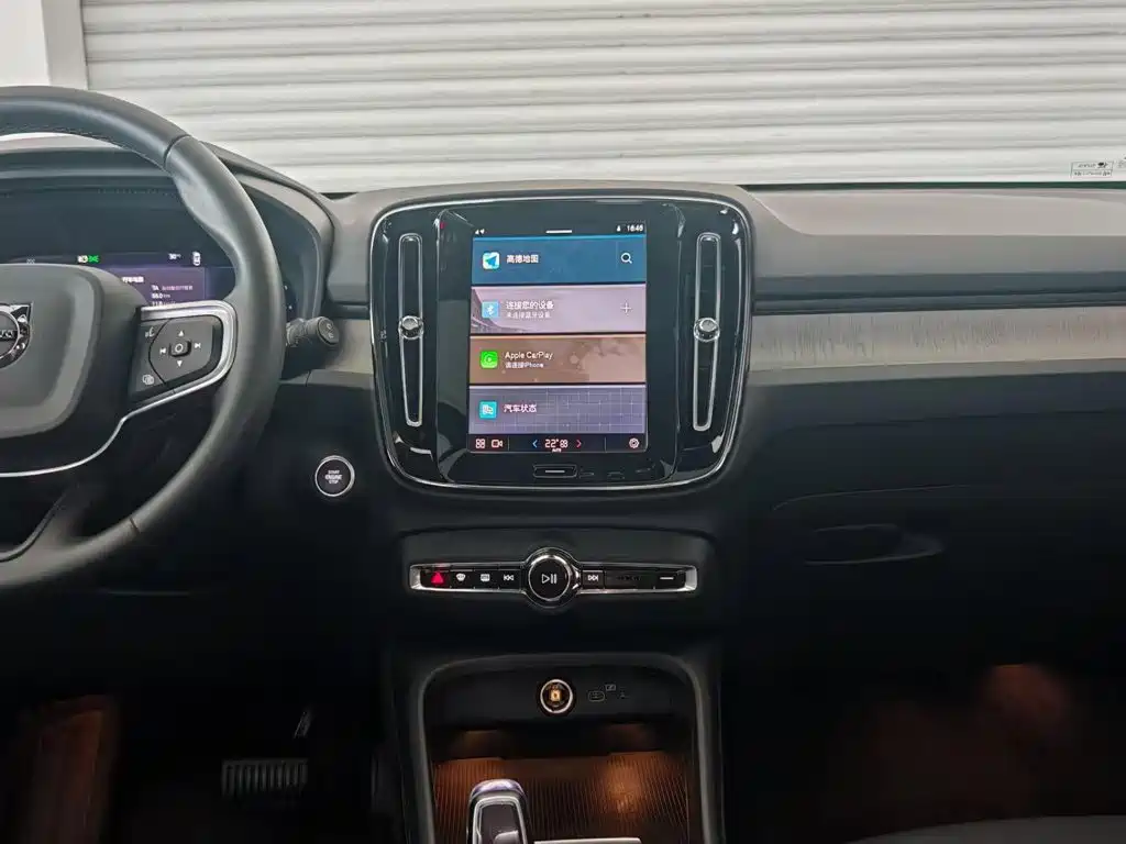 Volvo XC40 — миниатюра 19