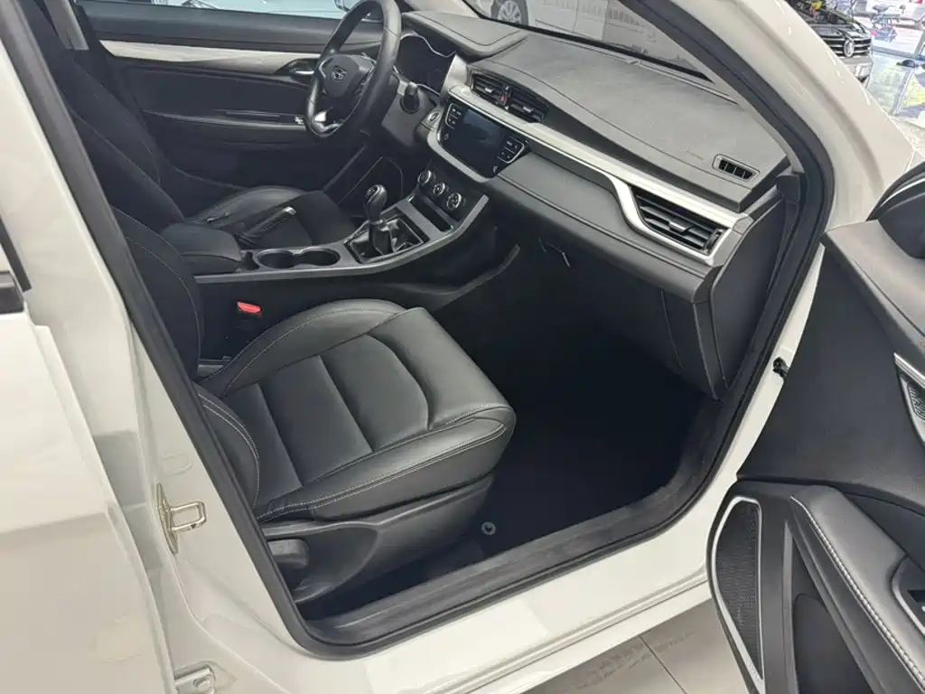 Geely Emgrand — миниатюра 9