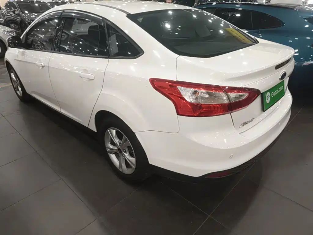 Ford Focus — миниатюра 5