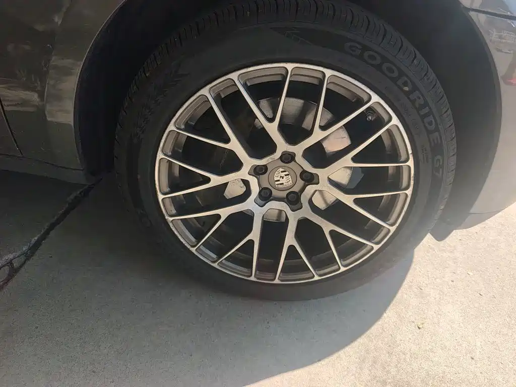 Porsche Macan — миниатюра 24