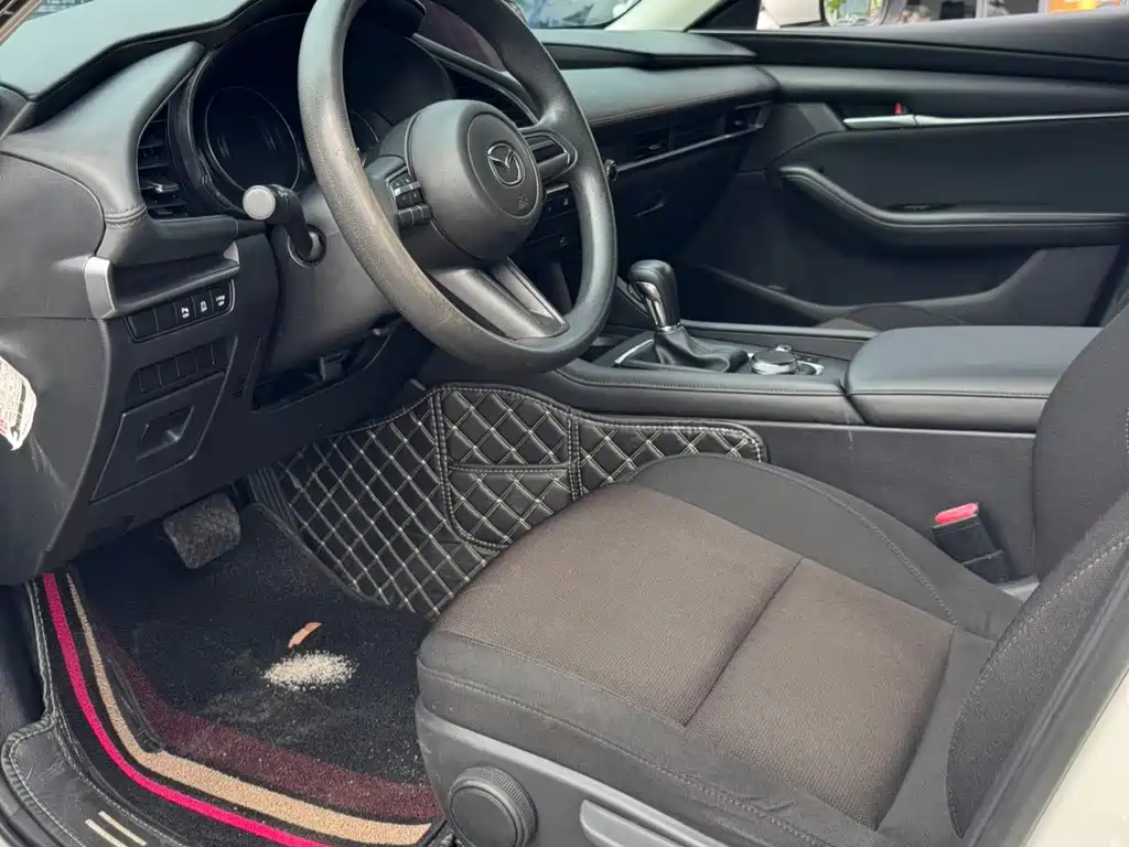 Mazda 3 Axela — миниатюра 6