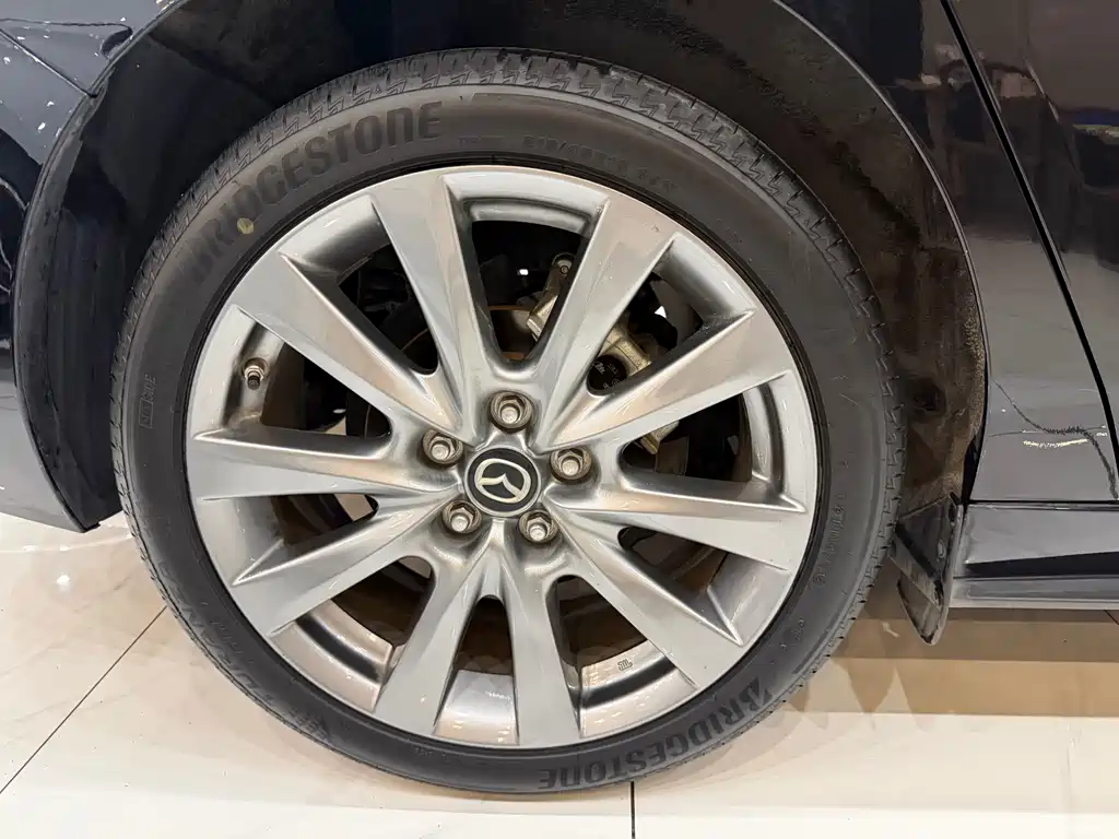 Mazda 3 Axela — миниатюра 20