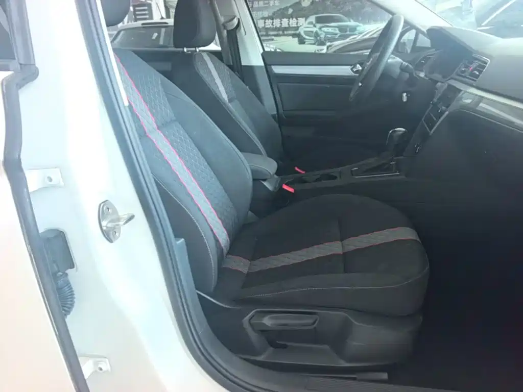 Volkswagen Lamando — миниатюра 25