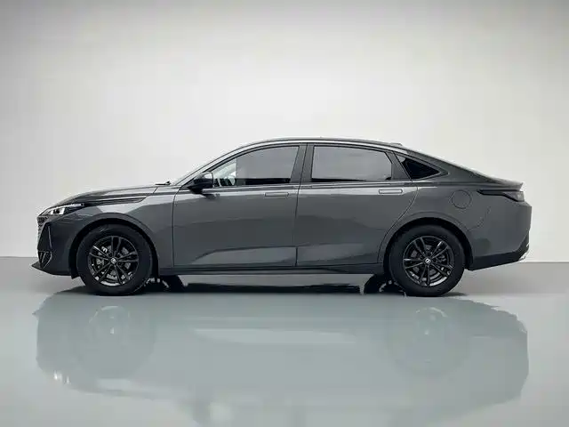 Changan Yida — миниатюра 10
