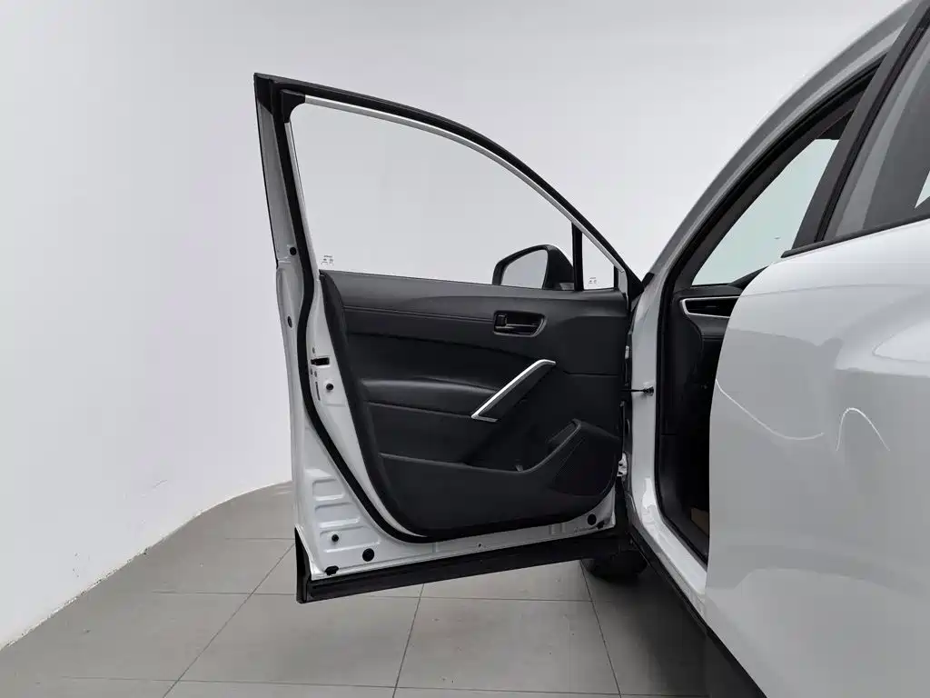 Toyota Frontlander — миниатюра 8