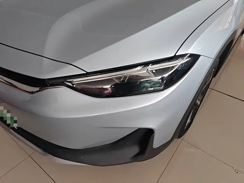 Chevrolet Menlo — миниатюра 24