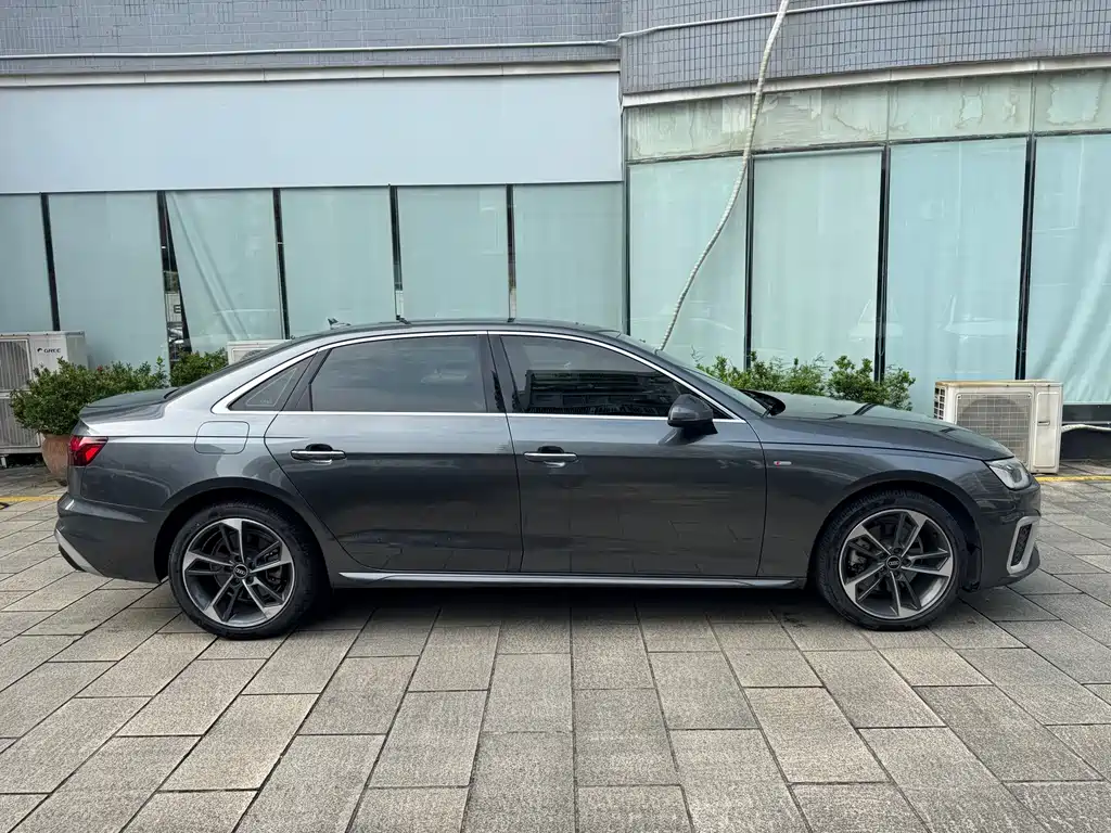 Audi A4L — миниатюра 4
