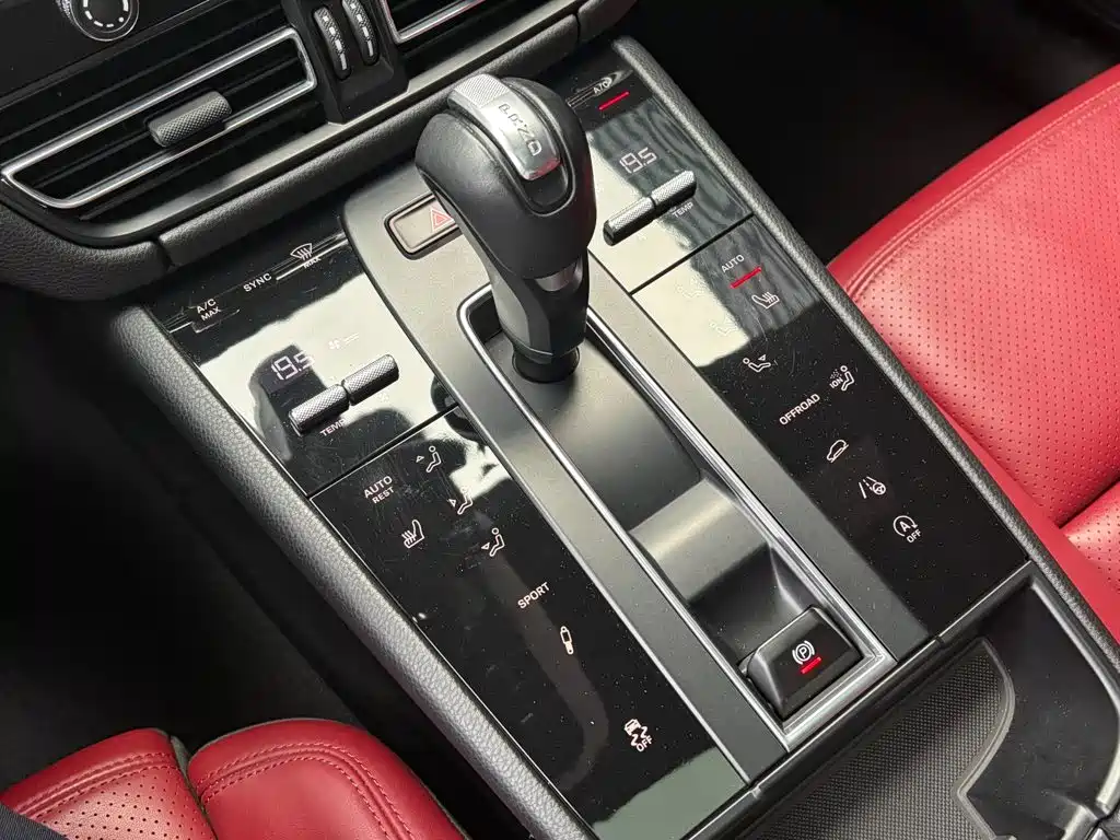 Porsche Macan — миниатюра 19
