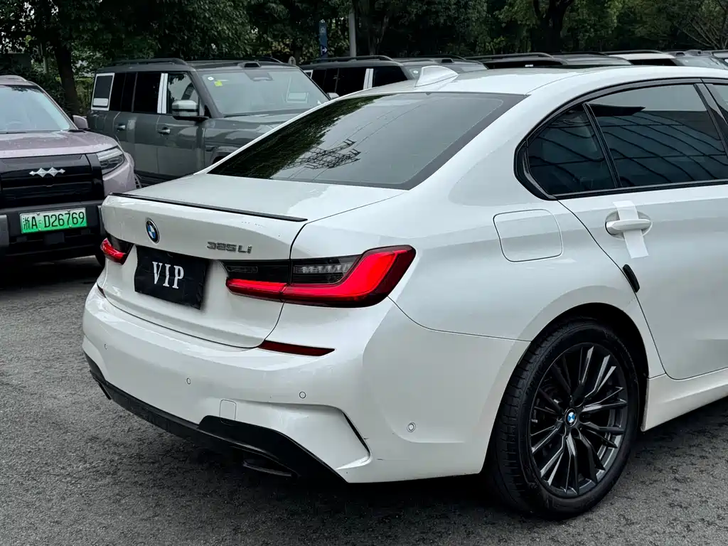 BMW 3 Series — миниатюра 25