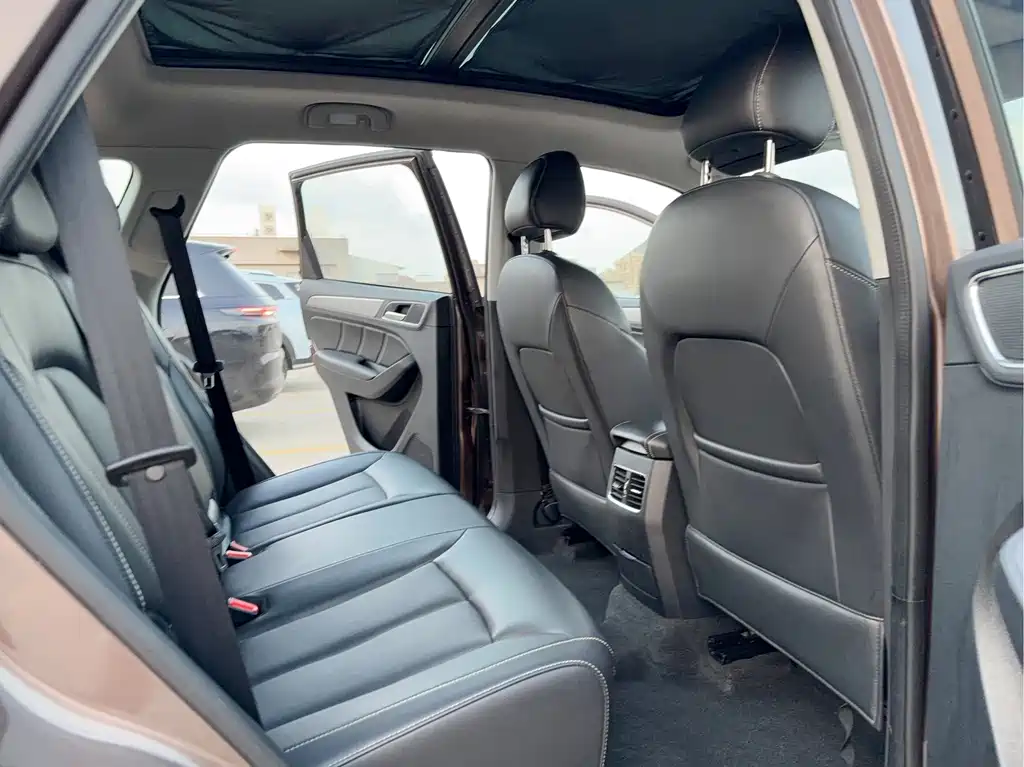 Roewe RX5 — миниатюра 13