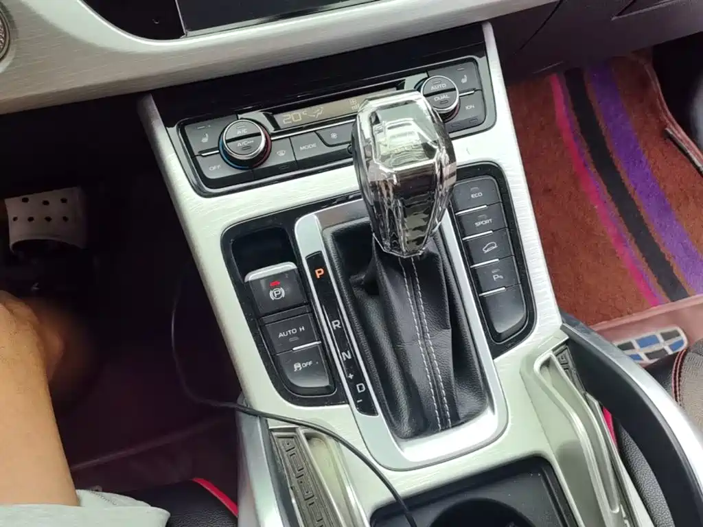 Geely Boyue — миниатюра 14