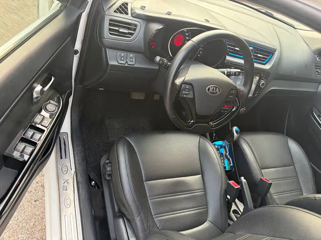 Kia K2 — миниатюра 8