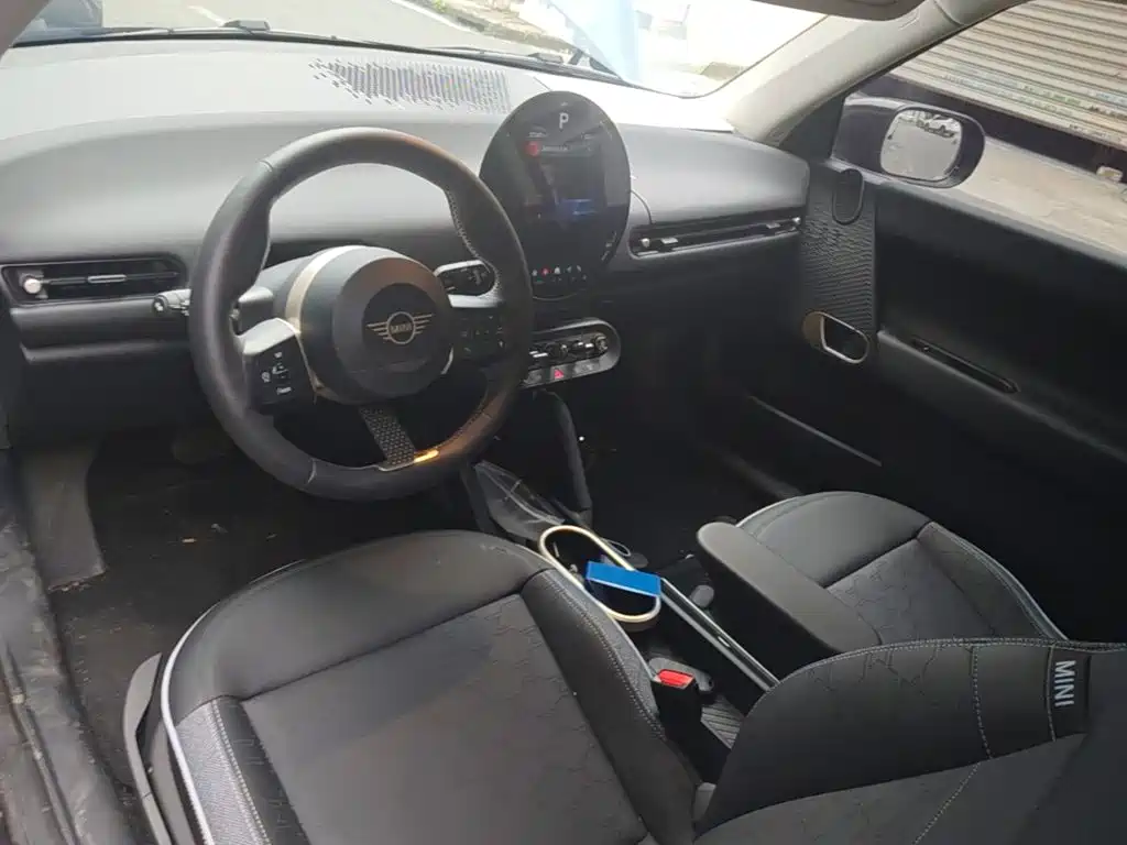 MINI MINI COOPER EV — миниатюра 10