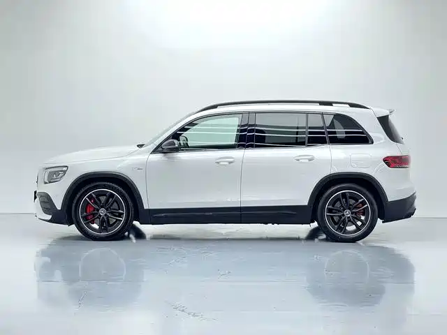 Mercedes-Benz GLB AMG — миниатюра 7