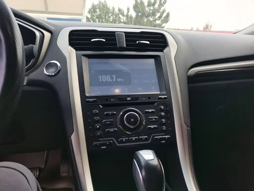 Ford Mondeo — миниатюра 13