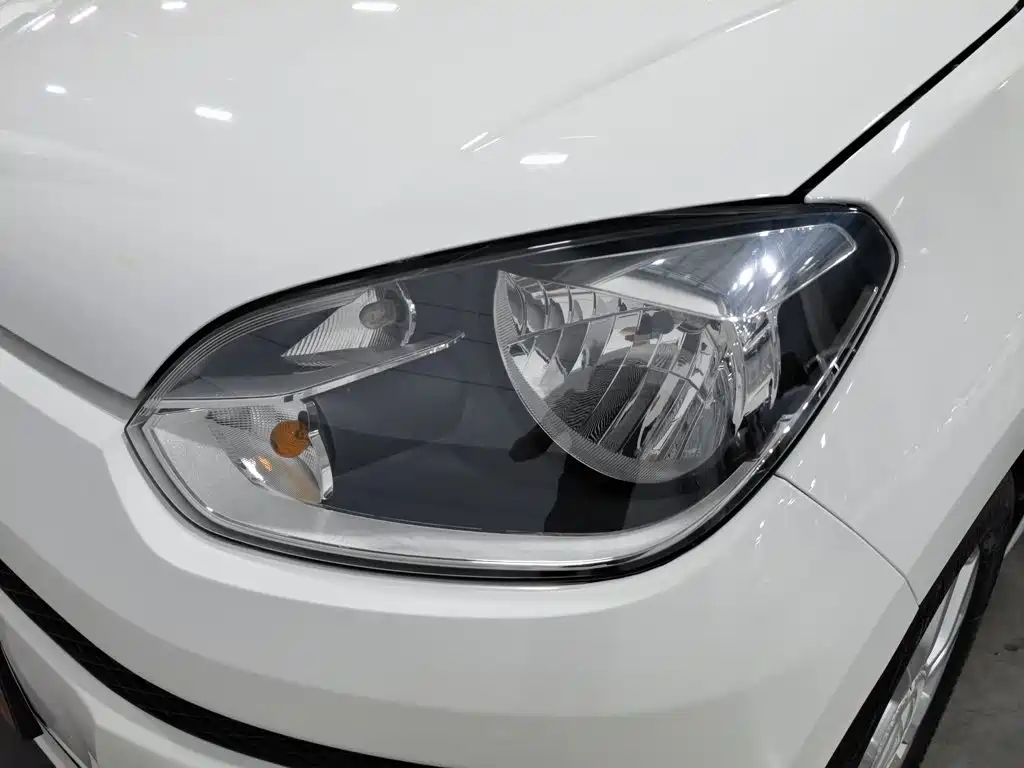 Volkswagen up! — миниатюра 7