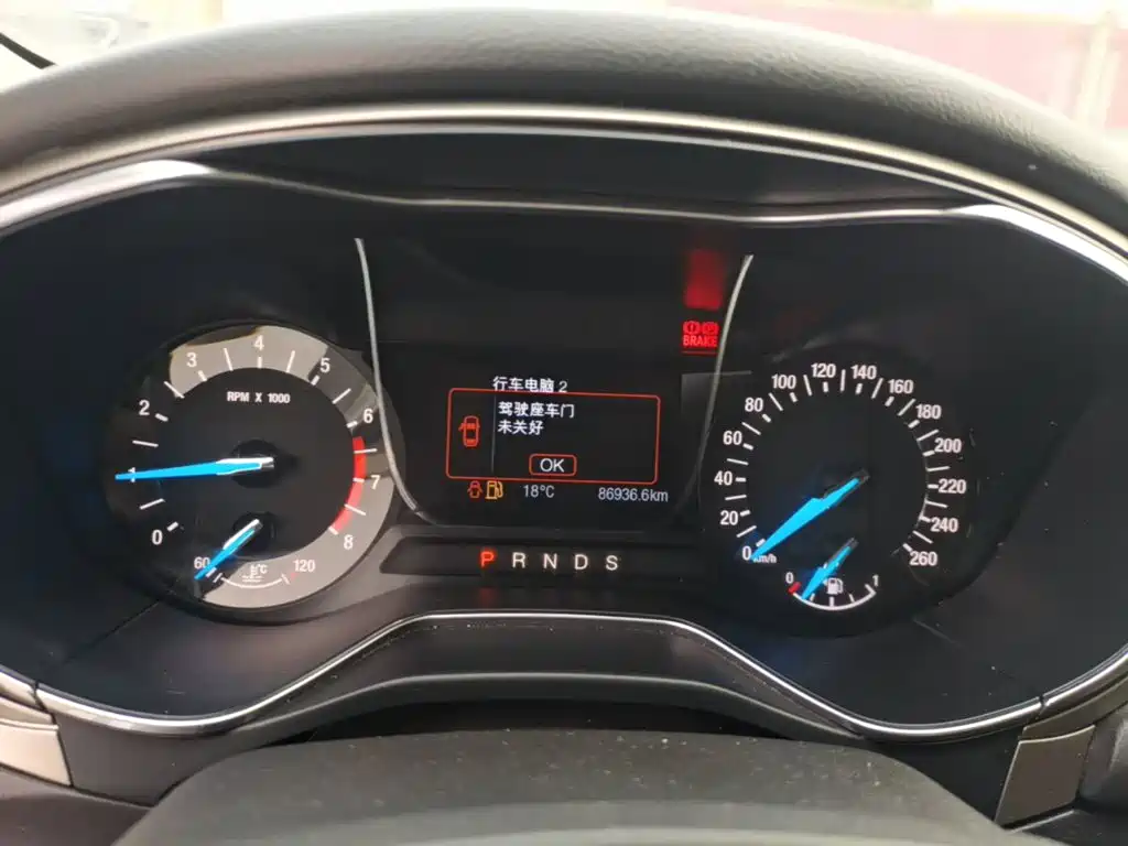 Ford Mondeo — миниатюра 12