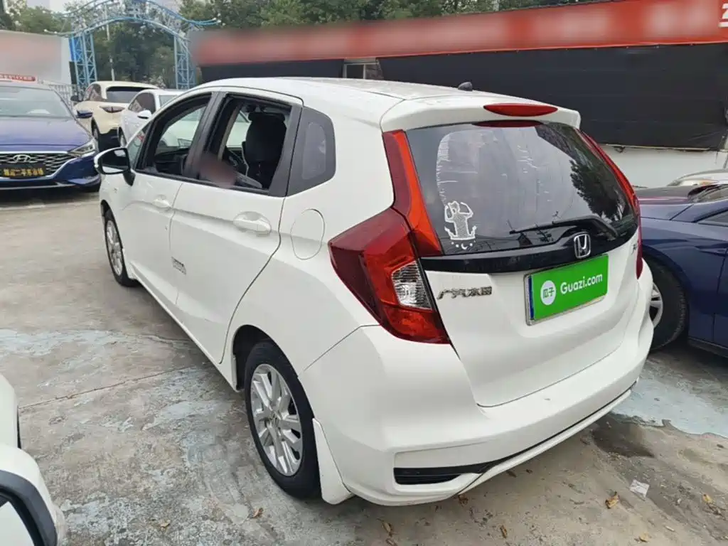 Honda Fit — миниатюра 5