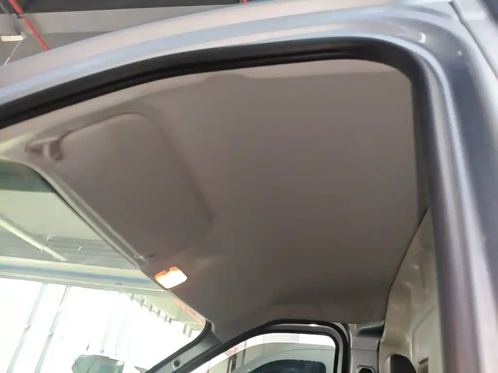 Wuling Yangguang — миниатюра 18