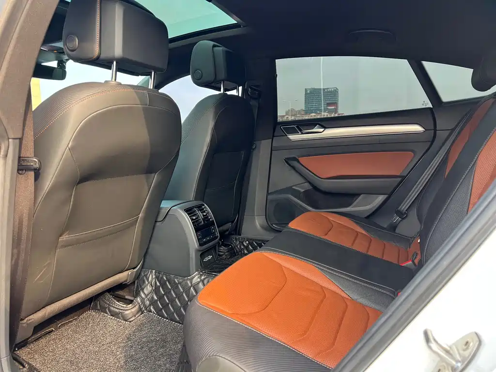 Volkswagen CC — миниатюра 10