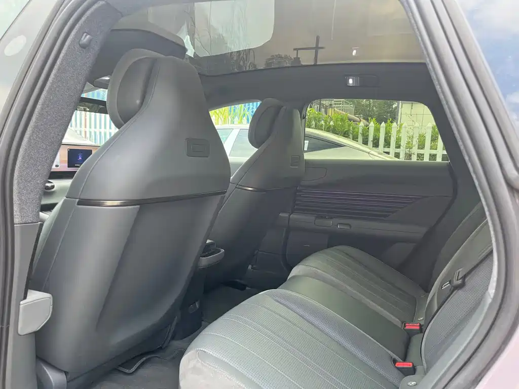 Audi E5 Sportback — миниатюра 6