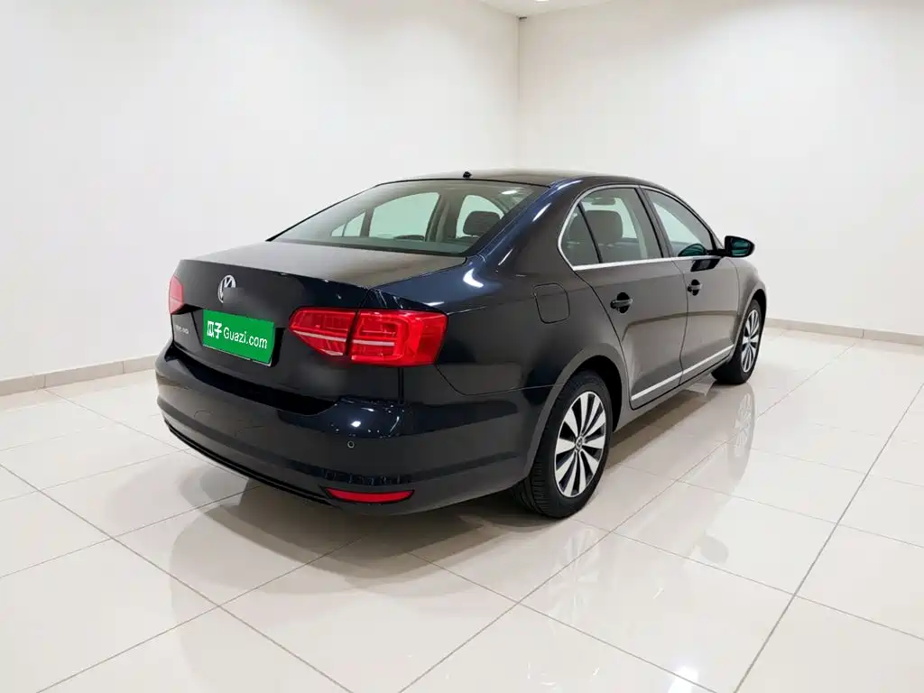 Volkswagen Sagitar — миниатюра 4