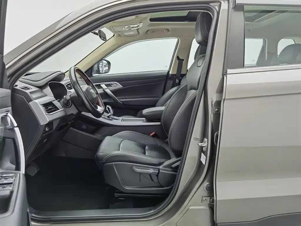 Geely Boyue — миниатюра 10