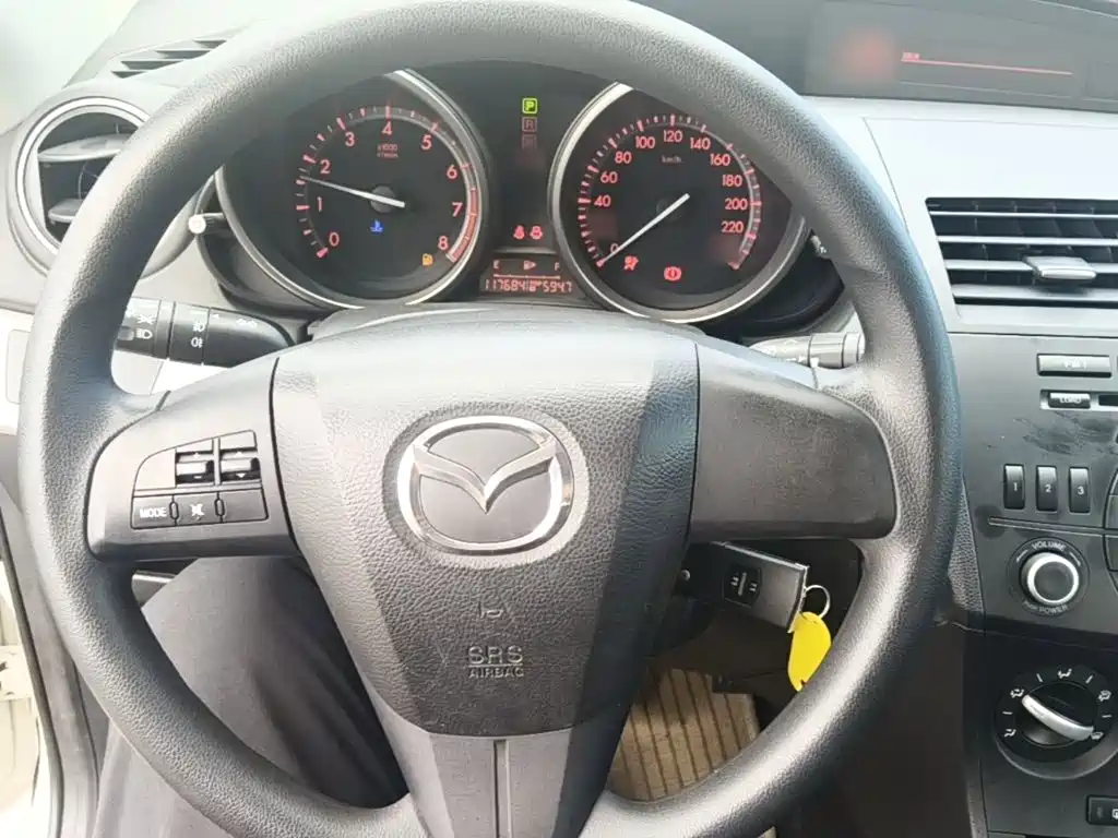 Mazda 3 Xingcheng — миниатюра 11