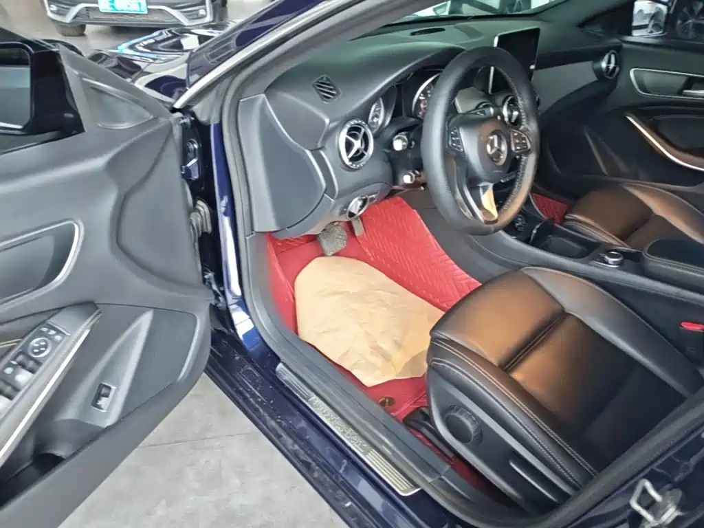 Mercedes-Benz CLA (Import) — миниатюра 16