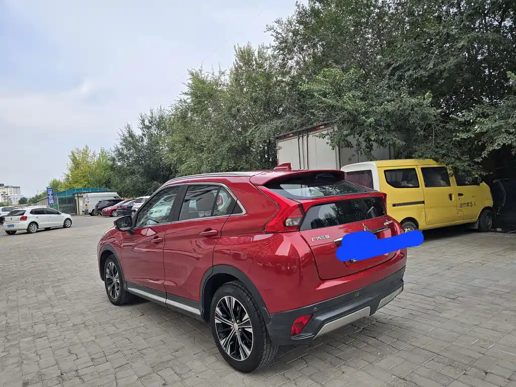 Mitsubishi Eclipse Cross — миниатюра 6