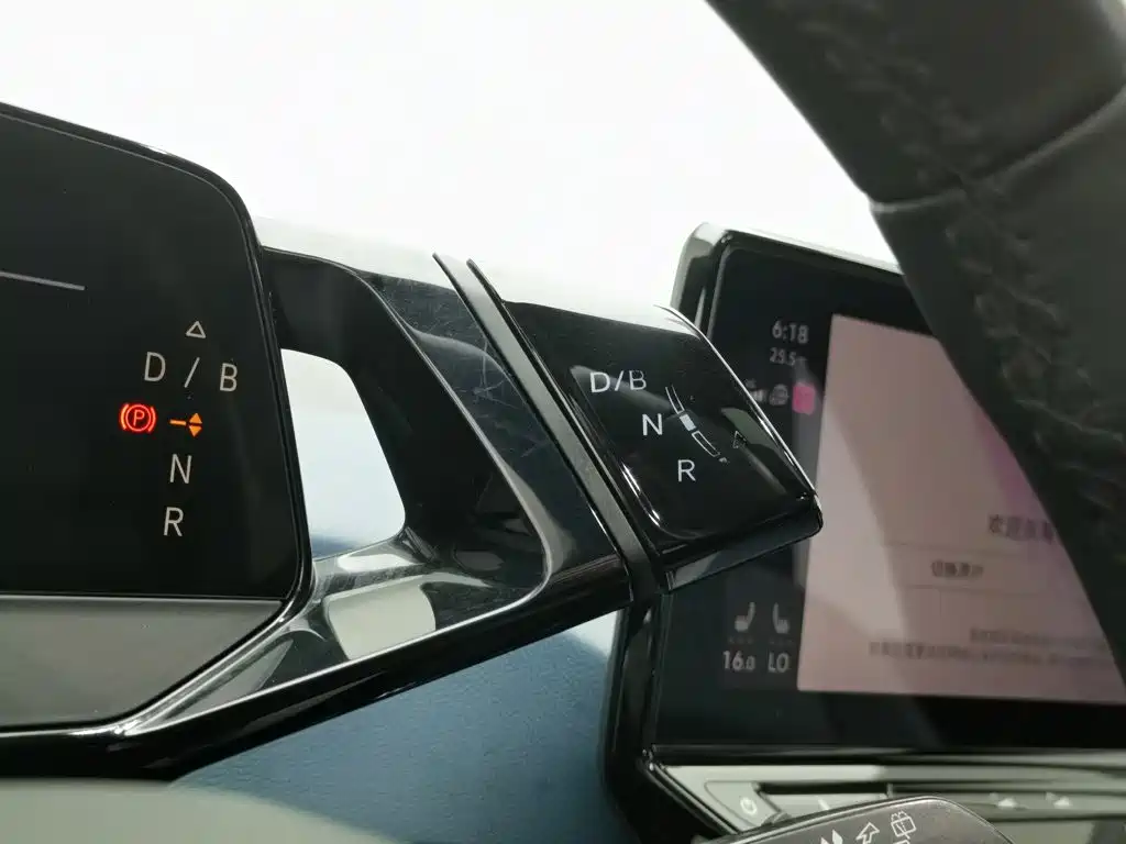 Volkswagen ID.3 — миниатюра 13