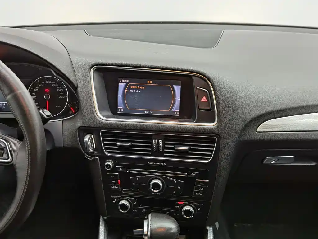 Audi Q5 — миниатюра 12