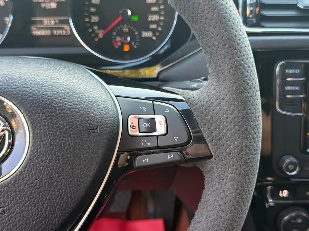 Volkswagen Sagitar — миниатюра 20