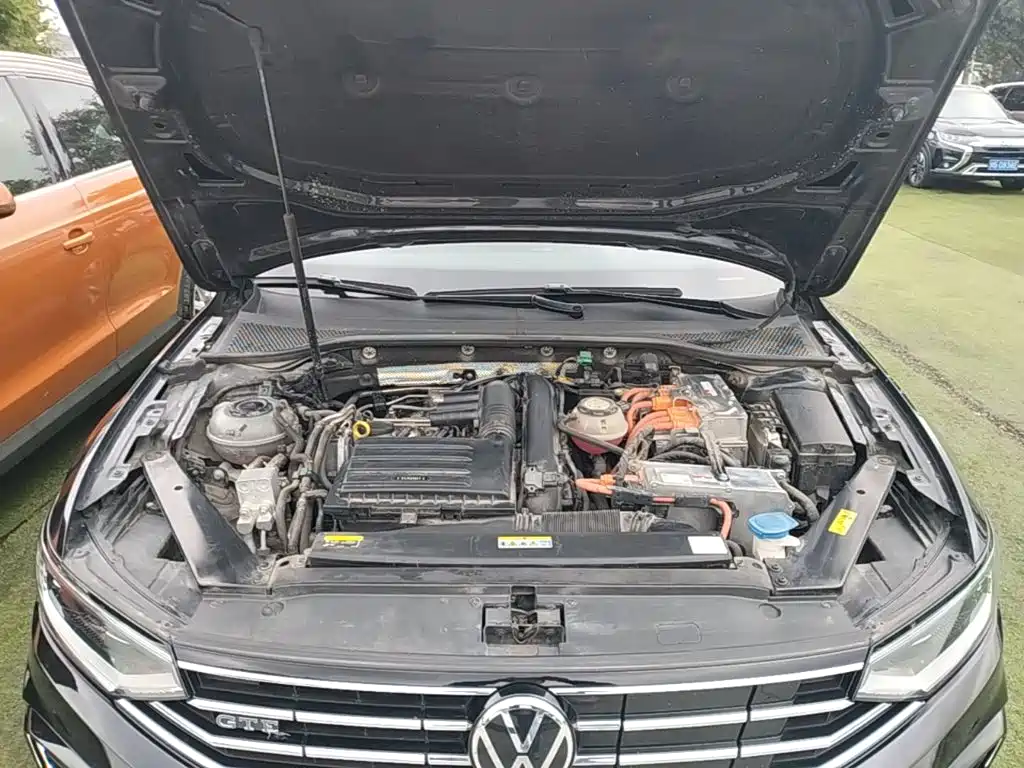 Volkswagen Magotan PHEV — миниатюра 20