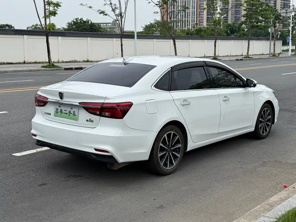 Roewe i6 New Energy — миниатюра 6