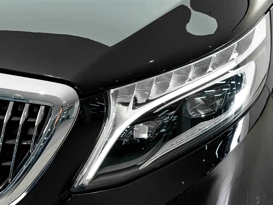 Mercedes-Benz V-Class — миниатюра 4