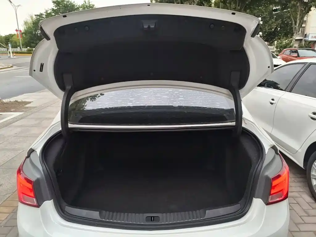 Buick Verano — миниатюра 19