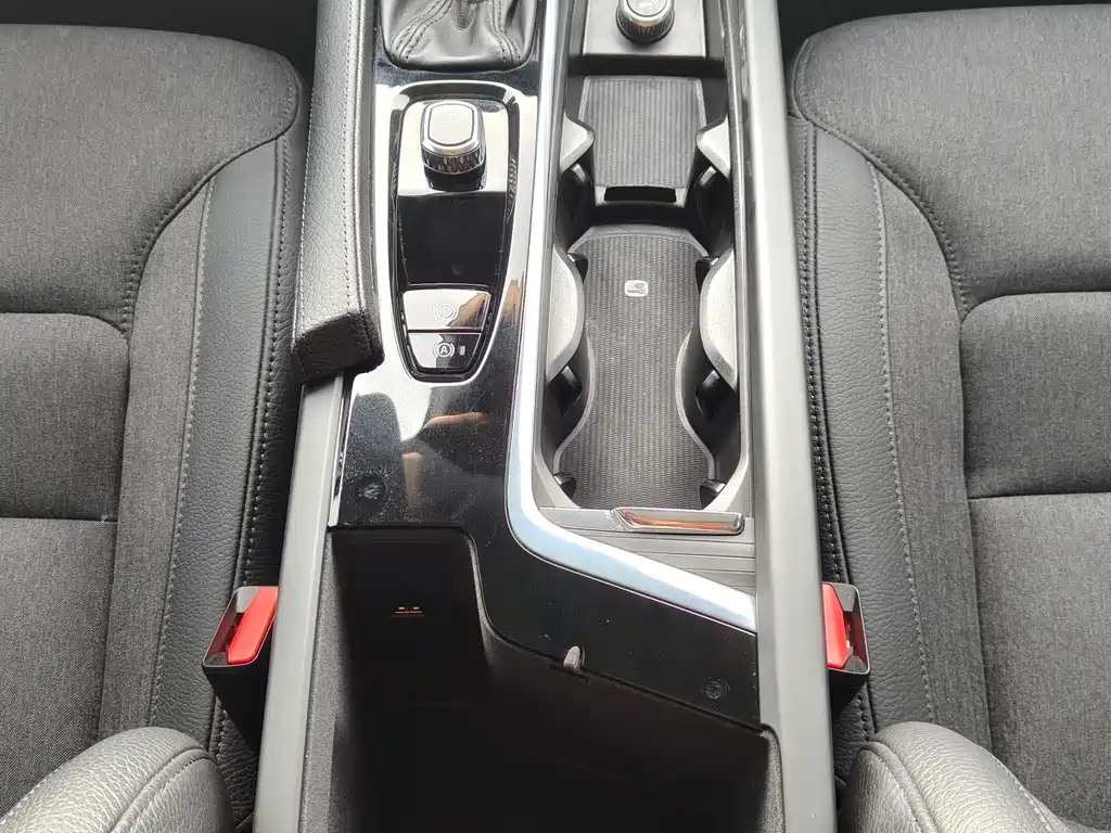 Volvo S90 2019 T4