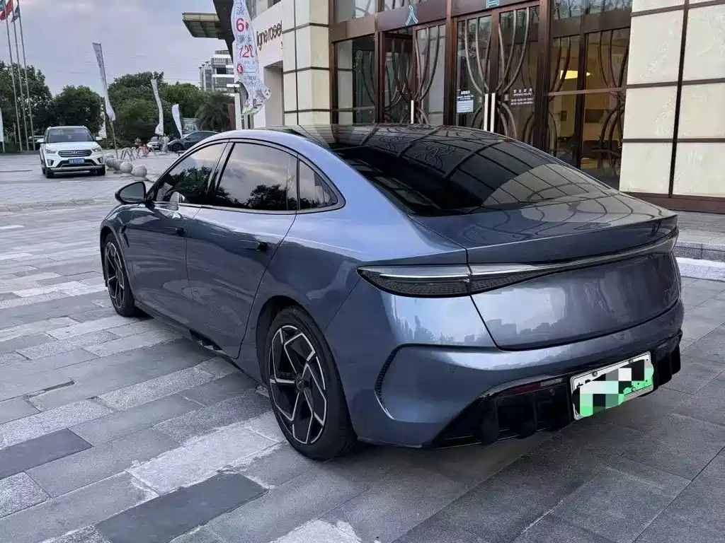 BYD Seal — миниатюра 8
