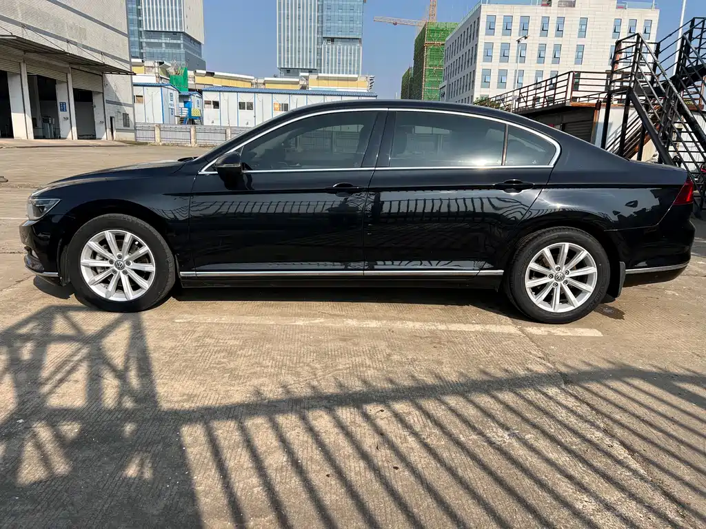 Volkswagen Magotan 2018 330TSI DSG Lead