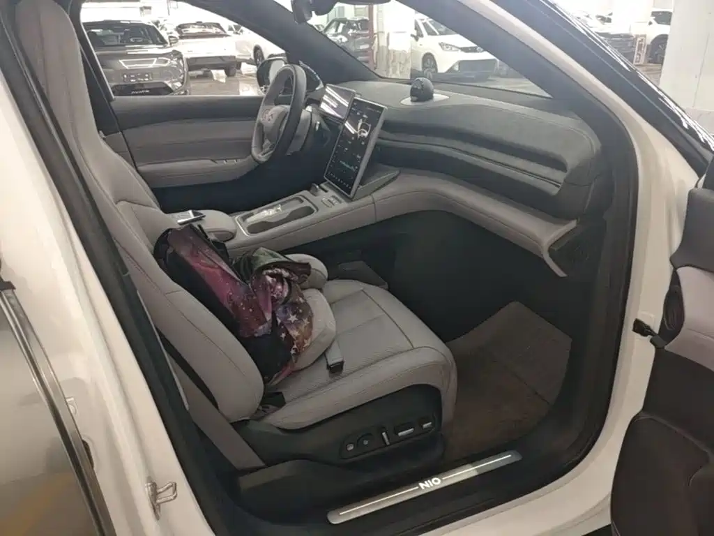 NIO EC6 — миниатюра 25