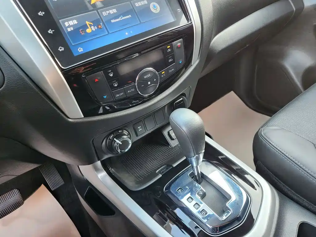 Nissan Terra — миниатюра 16