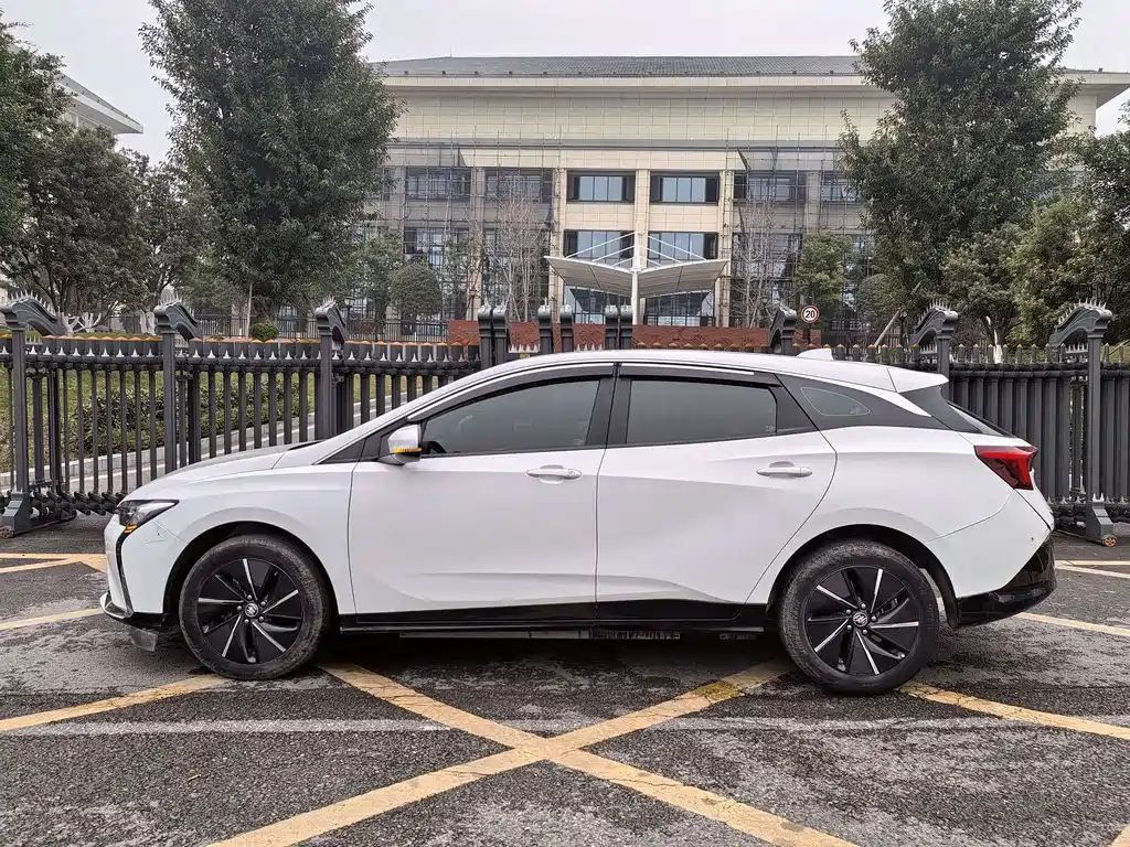 BUICK SLIGHTLY BLUE 6
